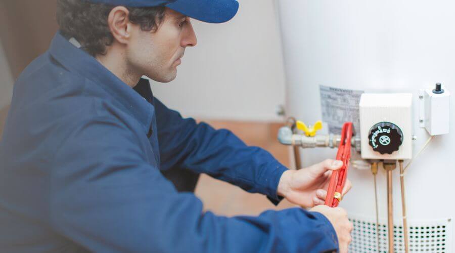 Expert burst pipe repair services in Leslie, AR